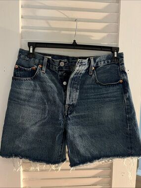 Dark Wash Denim Jean Shorts - Casual Frayed Hem
